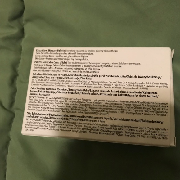 NWOT Bobbi Brown Extra Glow Skincare Palette - Picture 4 of 4